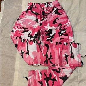 zumiez pink camo pants
